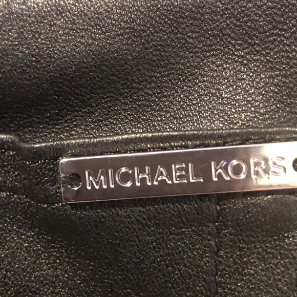 MNWT Michail Kors faux leather capri size 2 - Picture 3 of 6